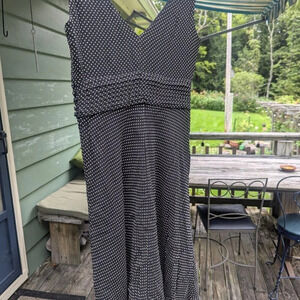 Ann Taylor Petite V-Neck Black and White Sleveless Polka Dot Dress- 0P
